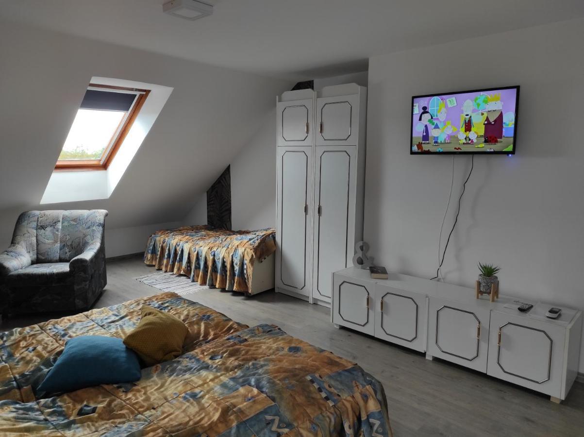 Appartamenti Delle Vacanze Keszthely Bagian luar foto