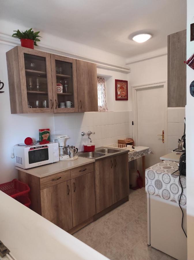 Appartamenti Delle Vacanze Keszthely Bagian luar foto