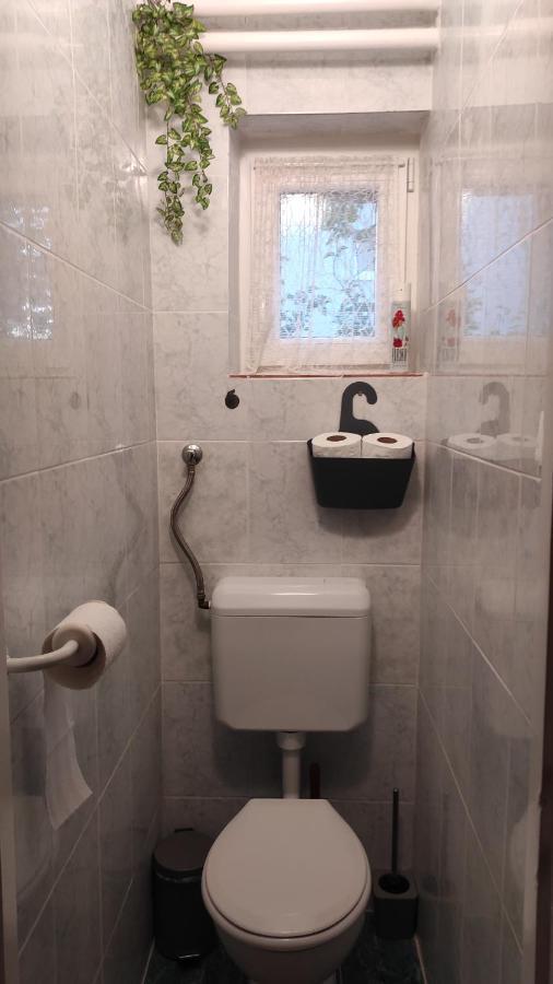 Appartamenti Delle Vacanze Keszthely Bagian luar foto
