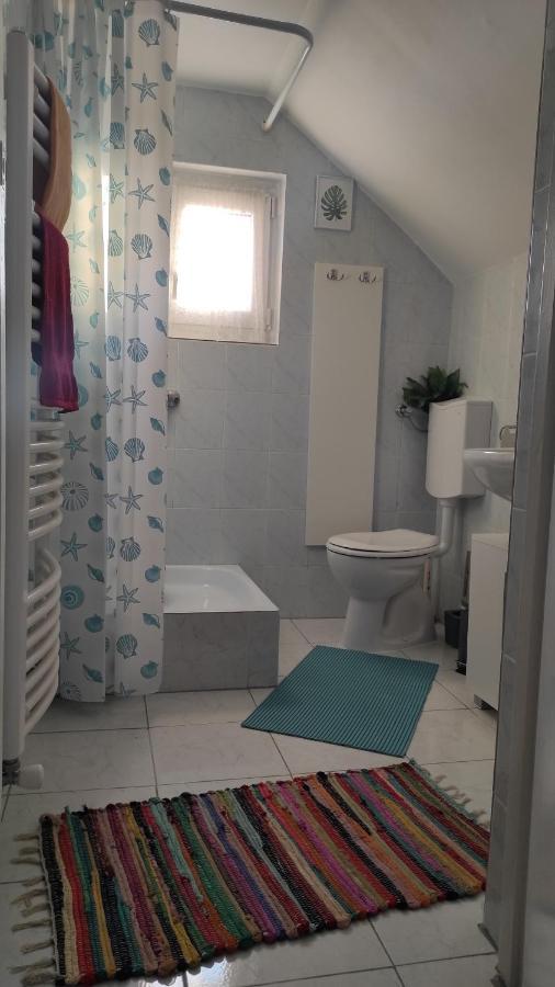Appartamenti Delle Vacanze Keszthely Bagian luar foto