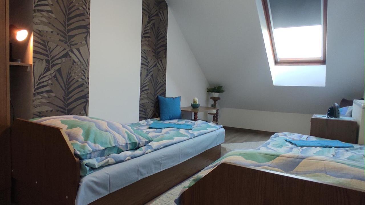 Appartamenti Delle Vacanze Keszthely Bagian luar foto