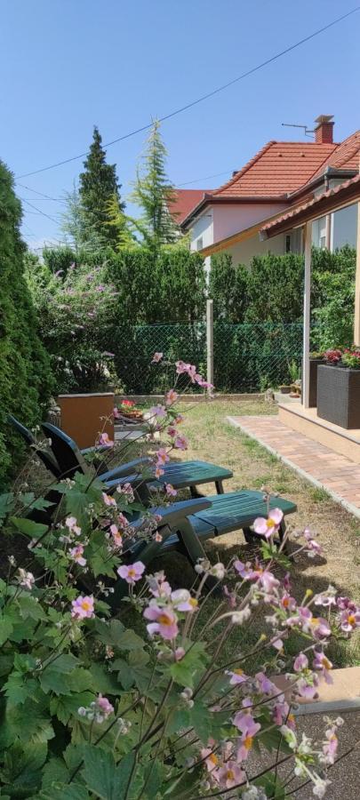 Appartamenti Delle Vacanze Keszthely Bagian luar foto