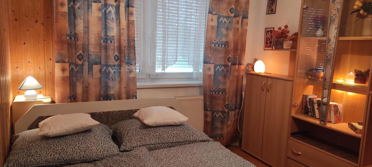 Appartamenti Delle Vacanze Keszthely Bagian luar foto